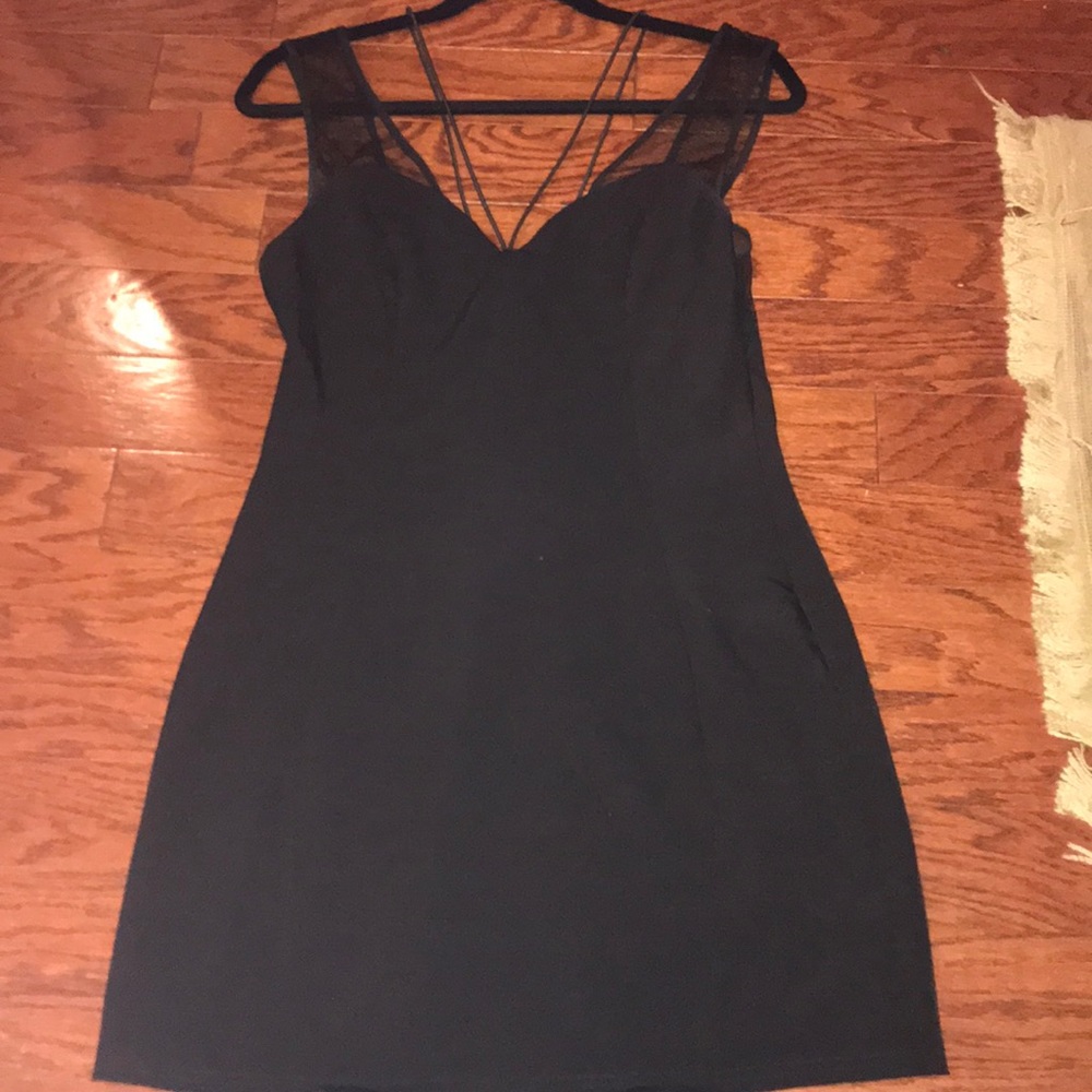 black Tobi dress Size M