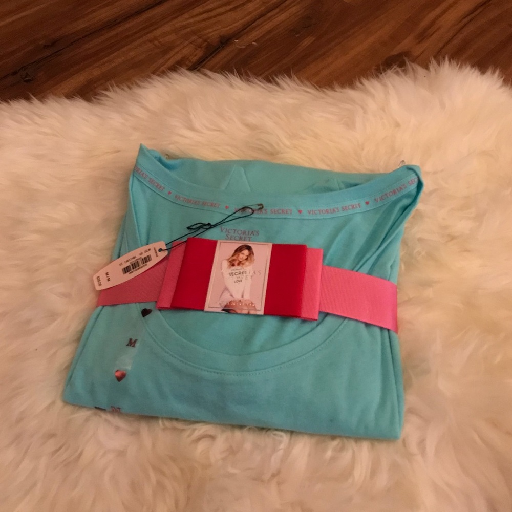Victoria’s Secret sleep tee