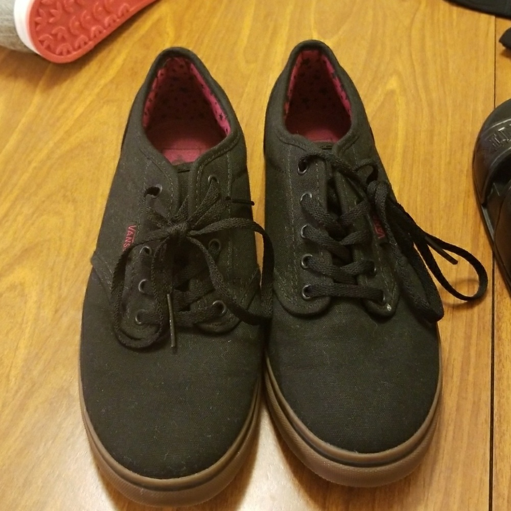 Women's black vans