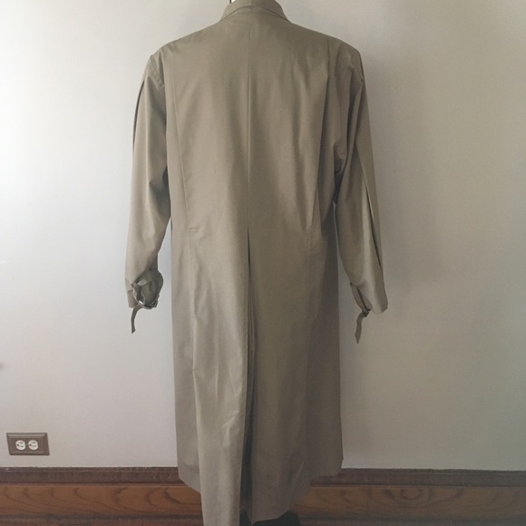 Tan trench coat - Picture 4 of 8