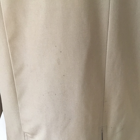 Tan trench coat - Picture 5 of 8