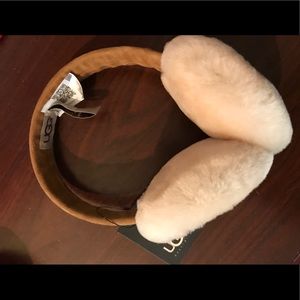 UGG ear muffs NWT