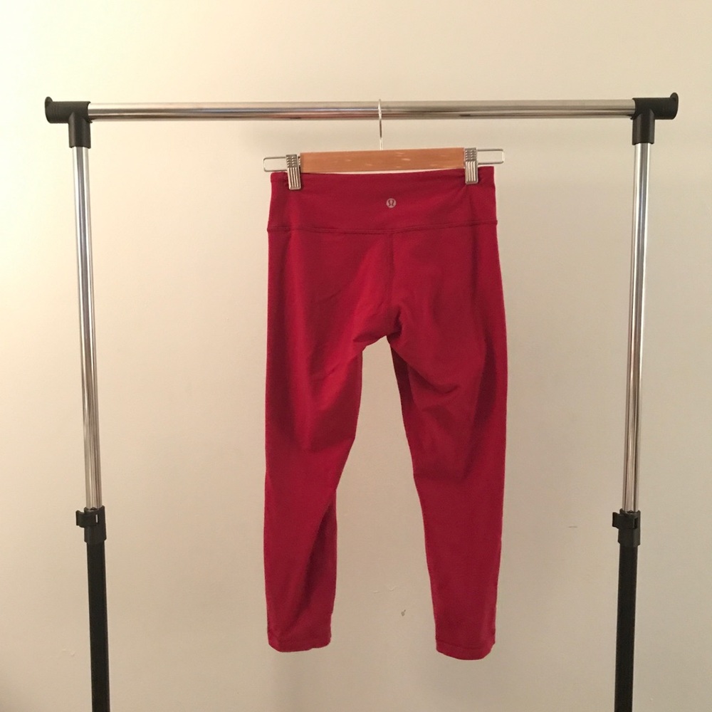 💯LULULEMON WORKOUT IN STYLE cropped yoga pants‼️