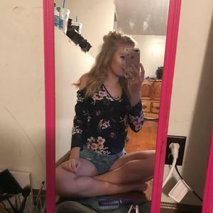 Meet your Posher, Hailey