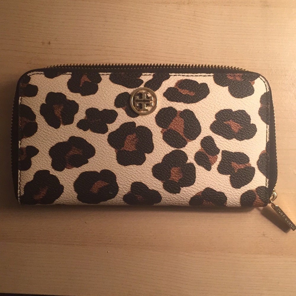 Tory Burch Continental Wallet