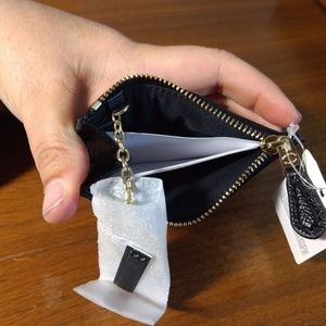 mini skinny id case in crossgrain leather