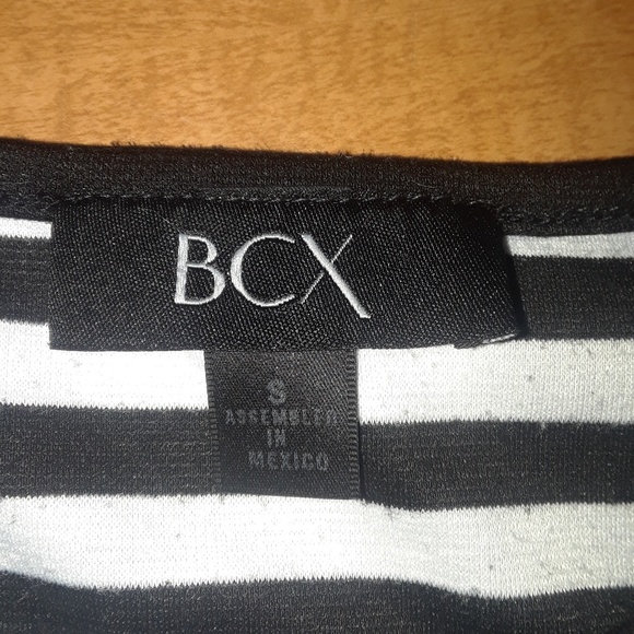 🌻SUPER CUTE PEPLUM SHIRT🌻 - Picture 4 of 5