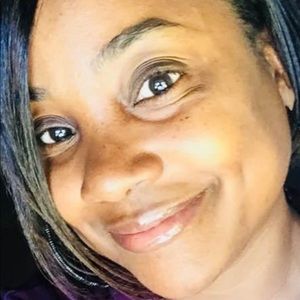 Meet your Posher, Latoya