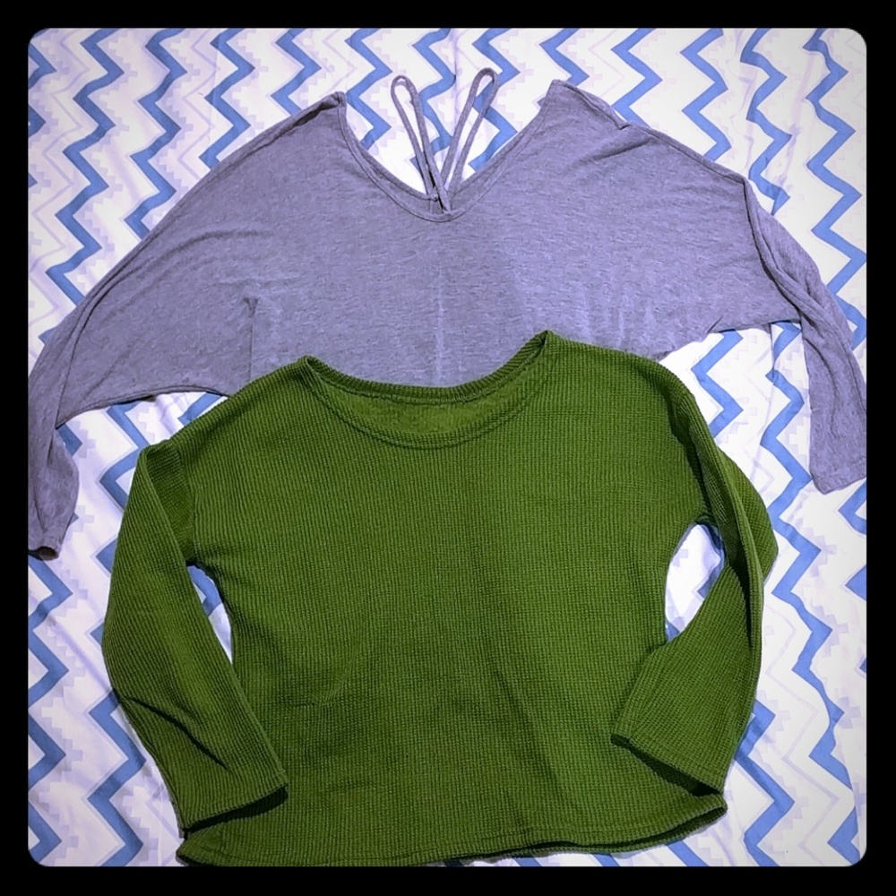 Bundle 2 tops for $5