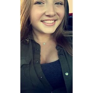 Meet your Posher, Nauteeca