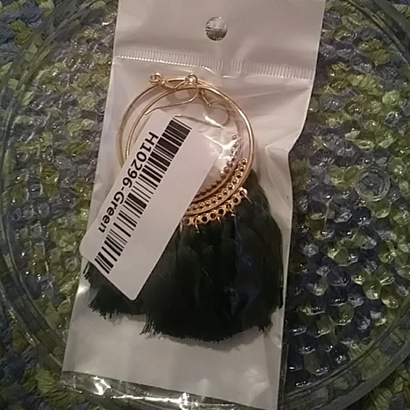 EARRINGS - Picture 2 of 2