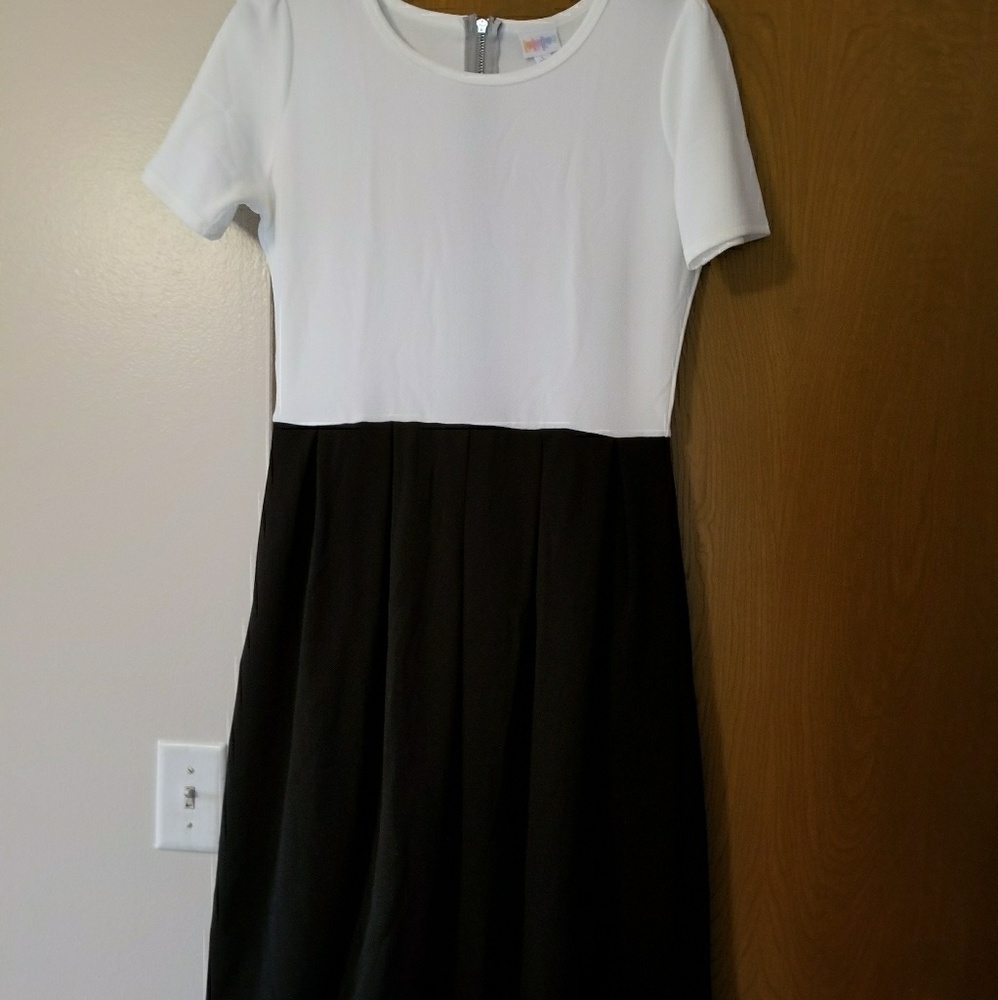 Lularoe Amelia