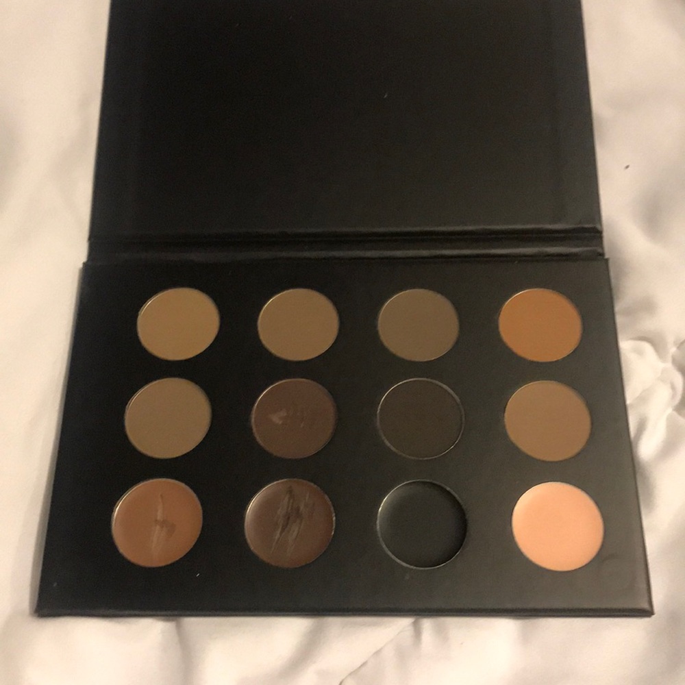 BH Brow Palette