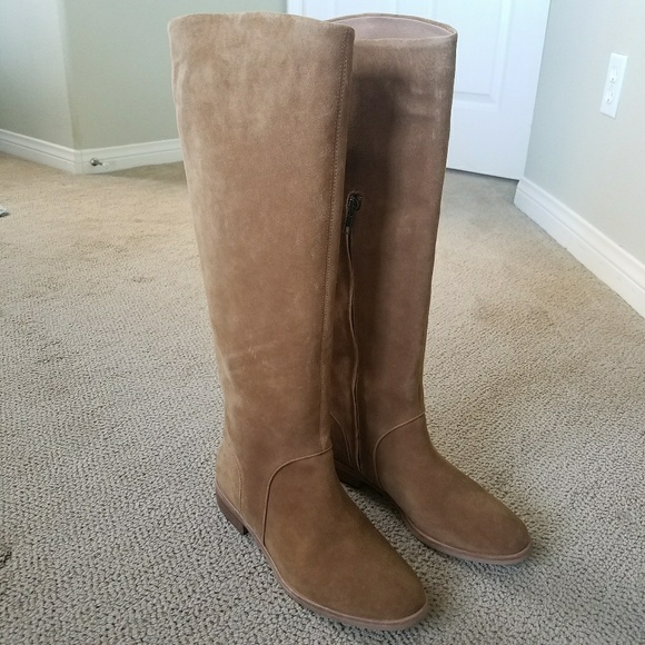 UGG Shoes - Daley Tall BootUGG®