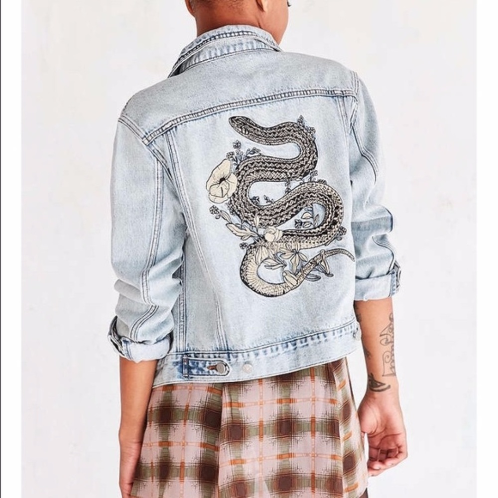 Snake Embroidered Denim Jacket - Urban Outfitters