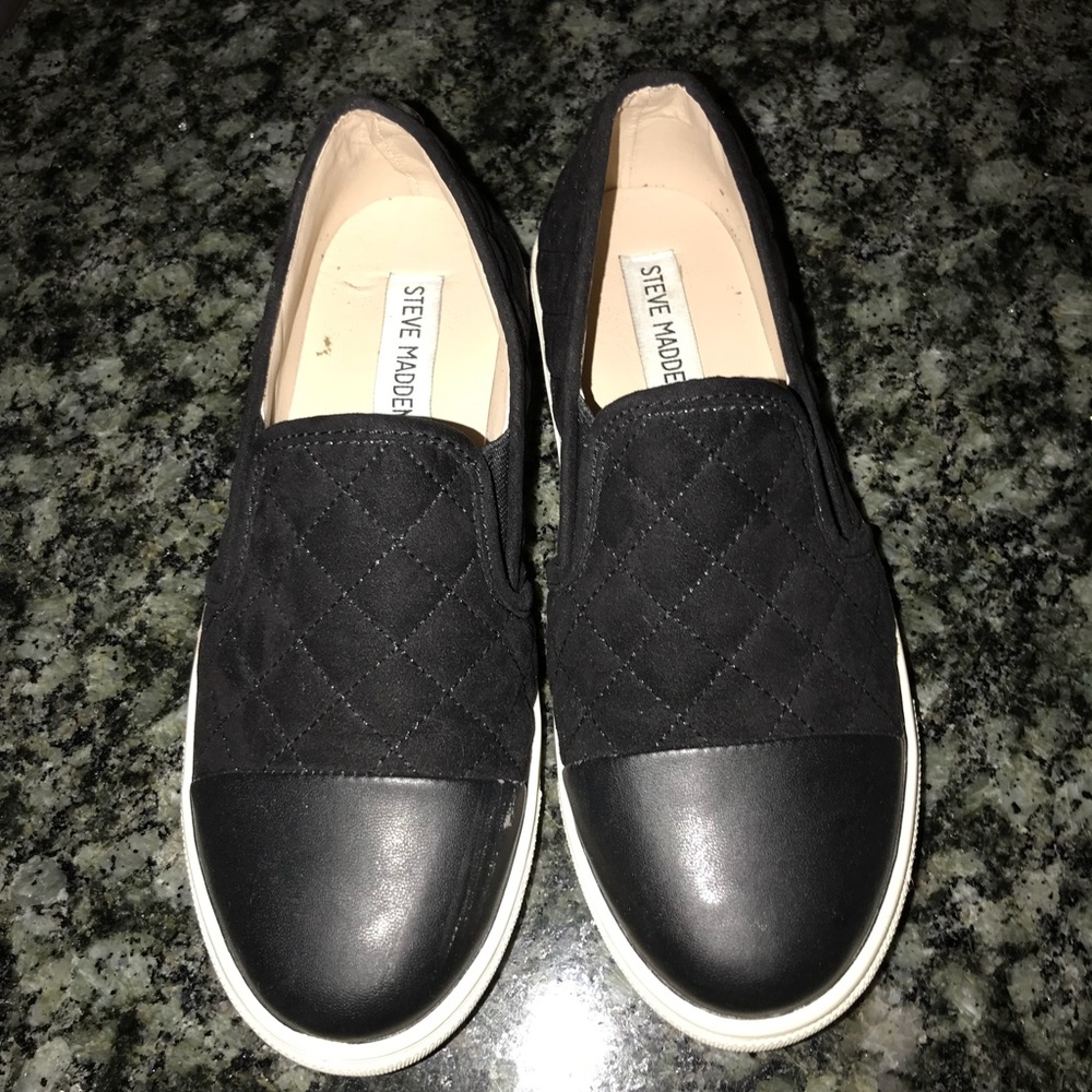 Steve Madden Slip-On’s