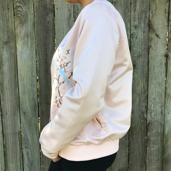 SOLD ✨ Embroidered Satin Pink Bomber Jacket - Picture 6 of 6
