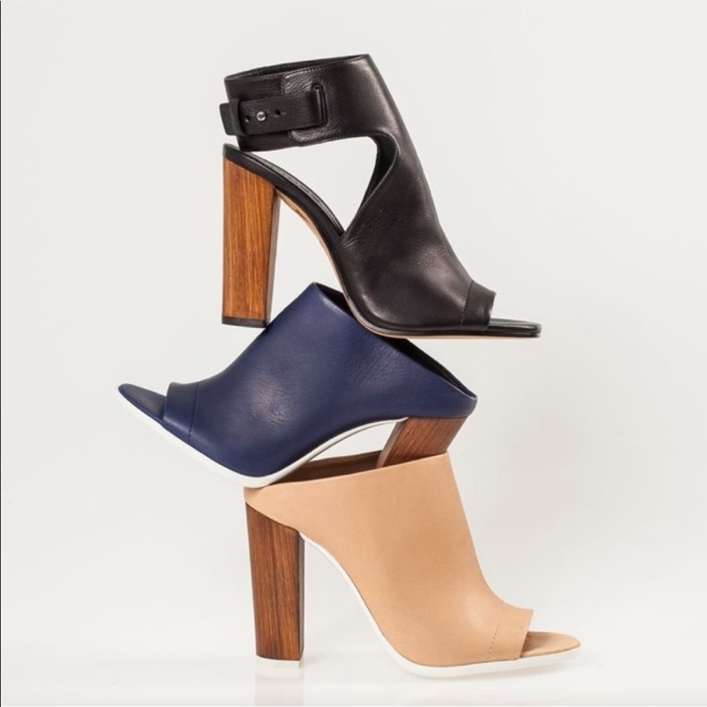 Vince Allison Leather Open-Toe Slides - Indigo