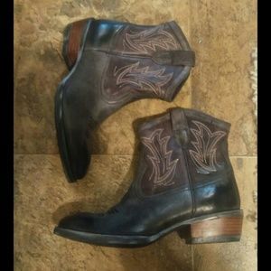 New Ariat Cowboy Boots 7.5