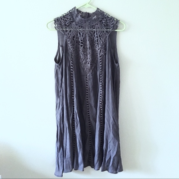 SOLD Shift dress - Picture 2 of 5