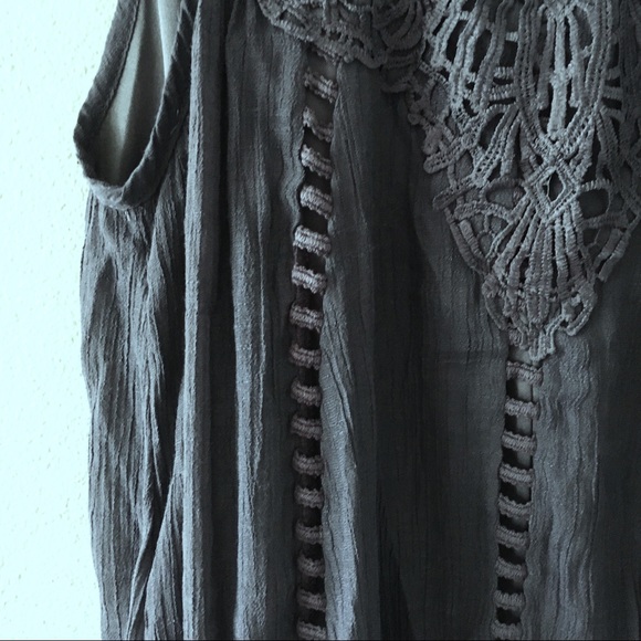 SOLD Shift dress - Picture 3 of 5