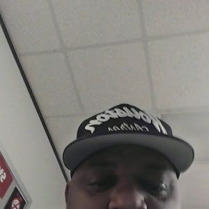 Meet your Posher, Larry