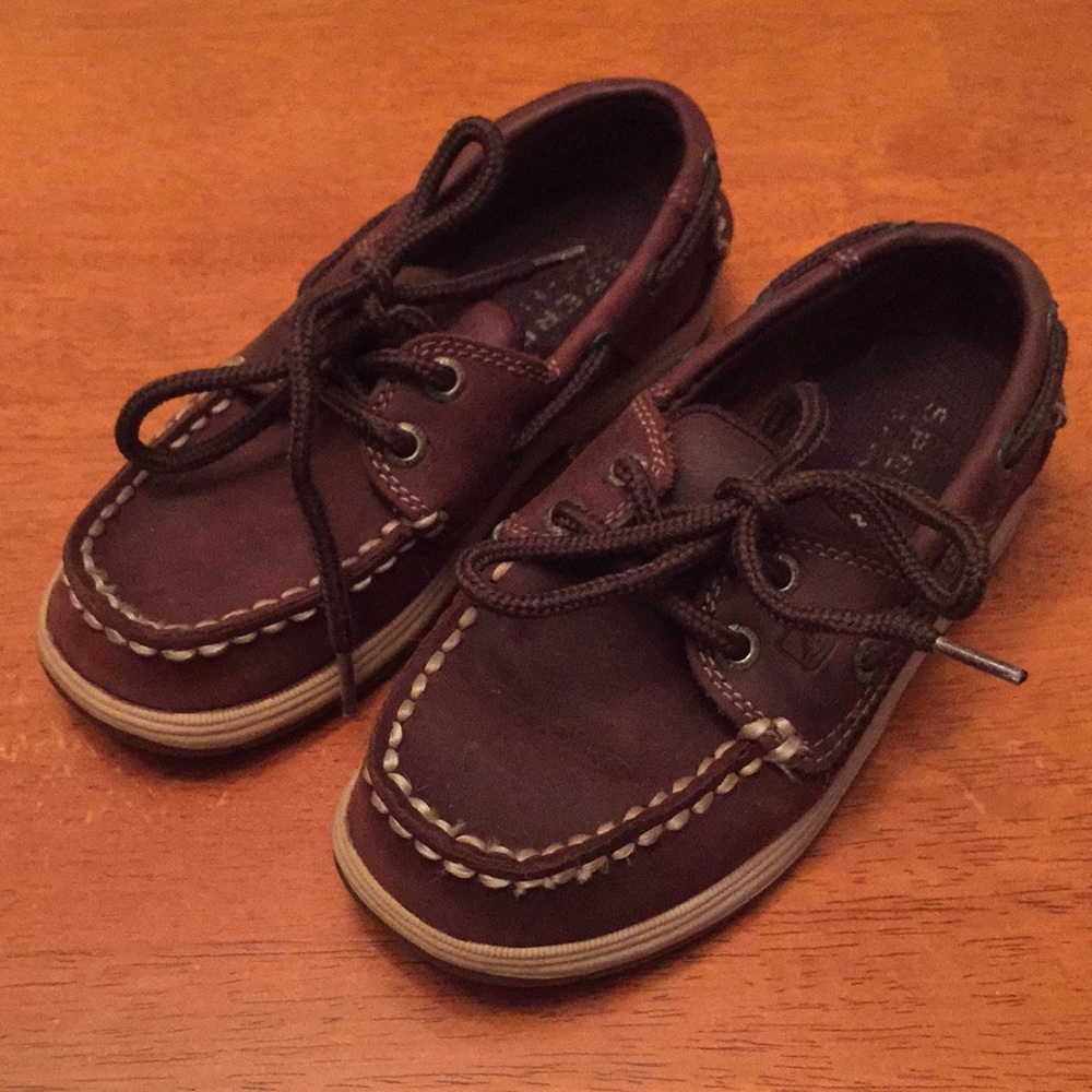Boys Sperry Topsiders