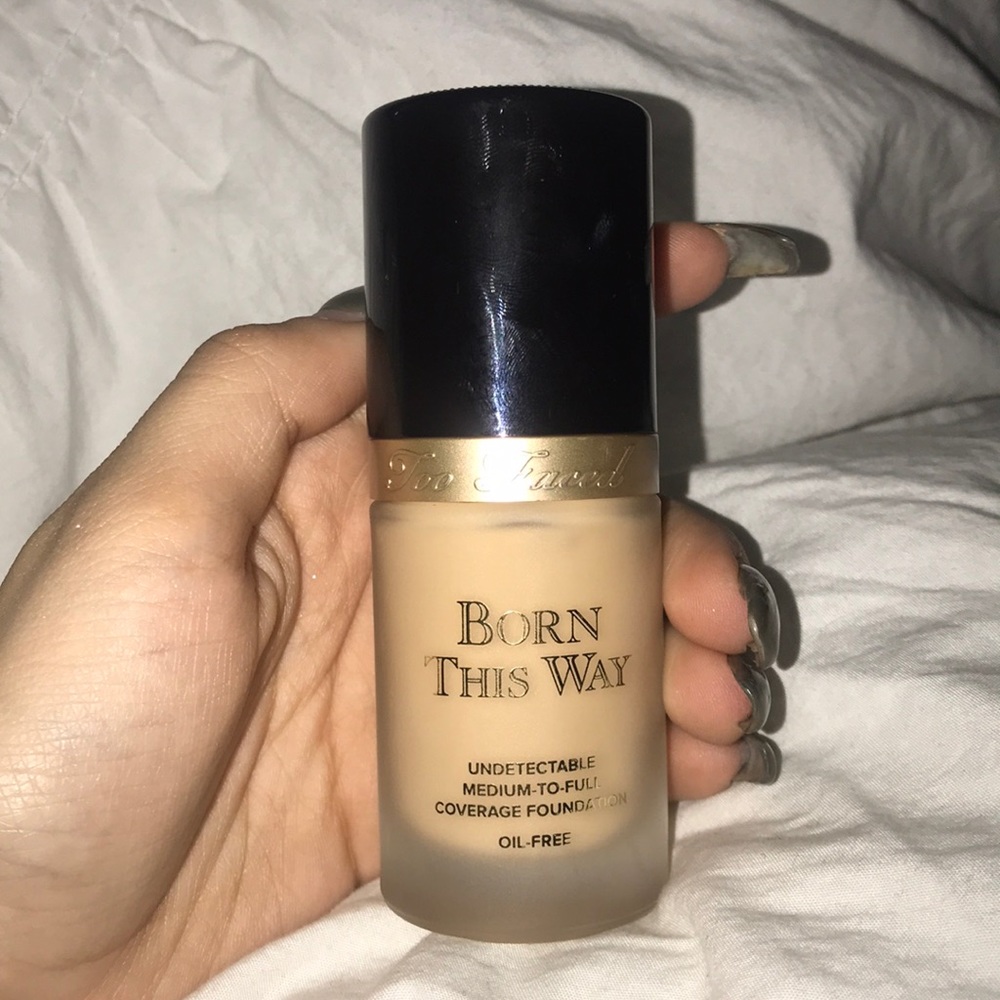 Too Faced Born This Way Foundation