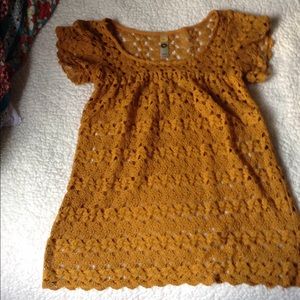 Mustard yellow floral pattern knit shirt