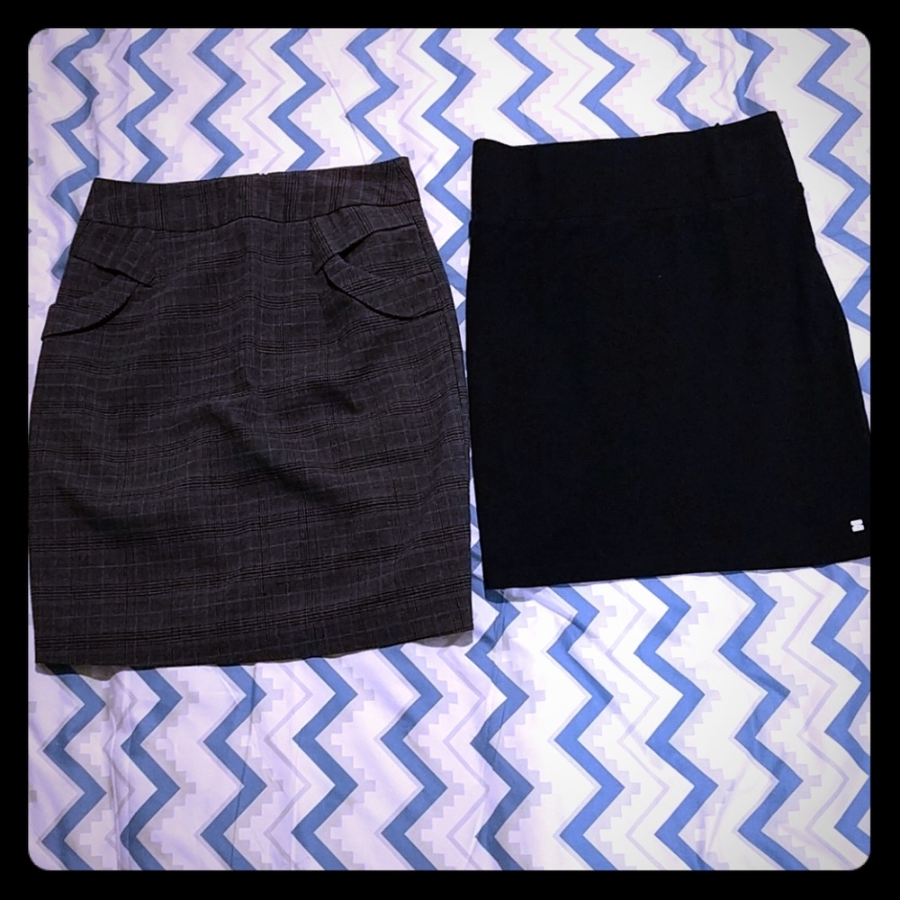 Bundle of 2 Skirts Size S