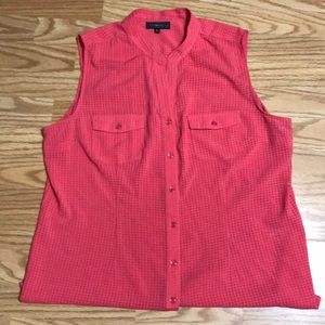 Women’s sleeveless blouse