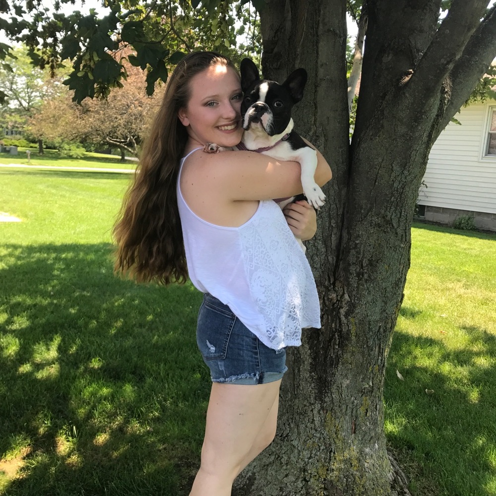 Meet your Posher, Ashley