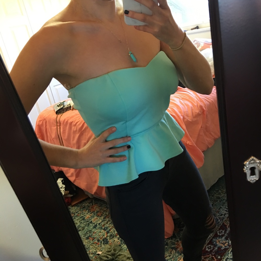 Love Culture blue bow going out crop