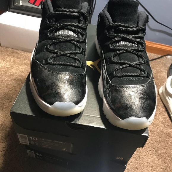 Air Jordan 11 low “Barons” size 10