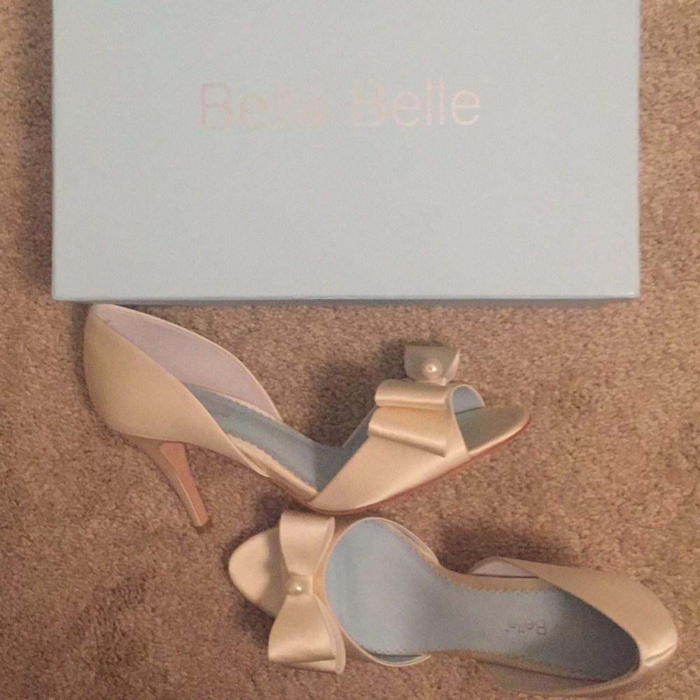 NWOT Size 9 Bella Belle Julia Heels