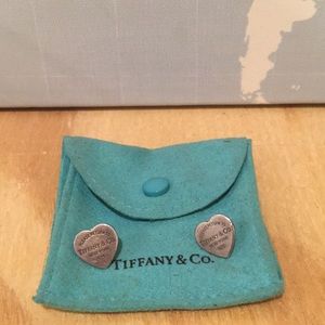 RETURN TO TIFFANY® MINI HEART TAG EARRINGS