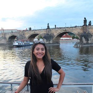 Meet your Posher, Ivette