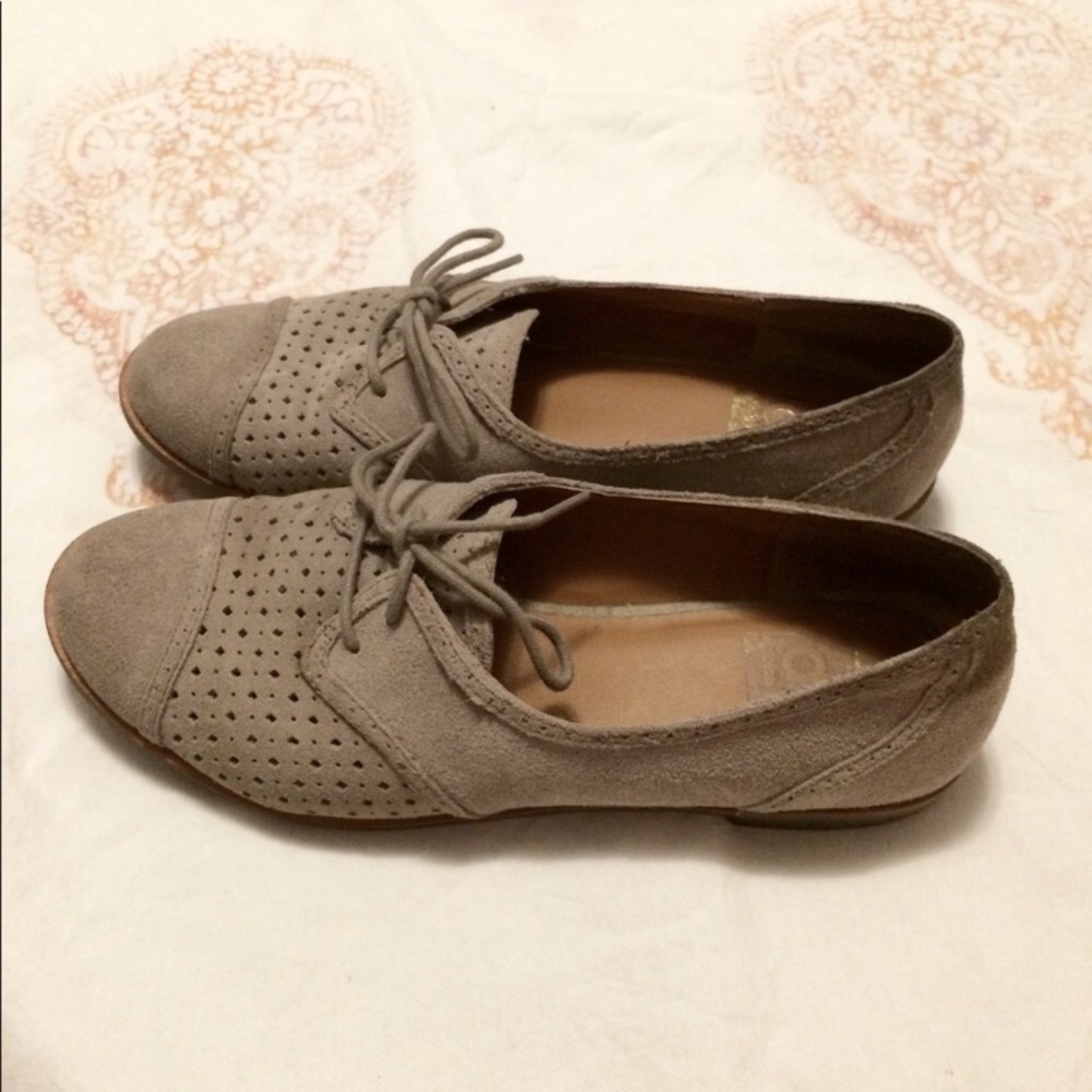DV by Dolce Vita Perforated Suede Oxfords 7.5