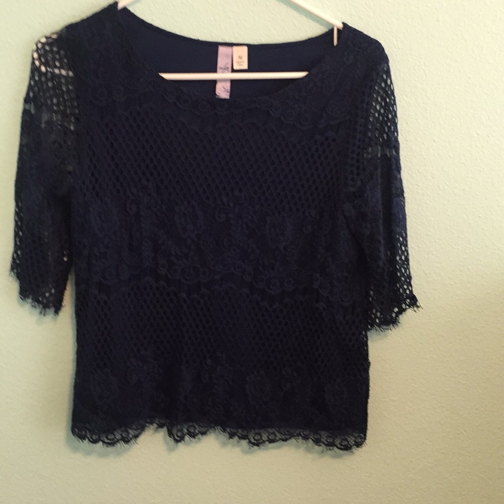 Navy blue top