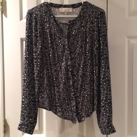 Top - Picture 1 of 2