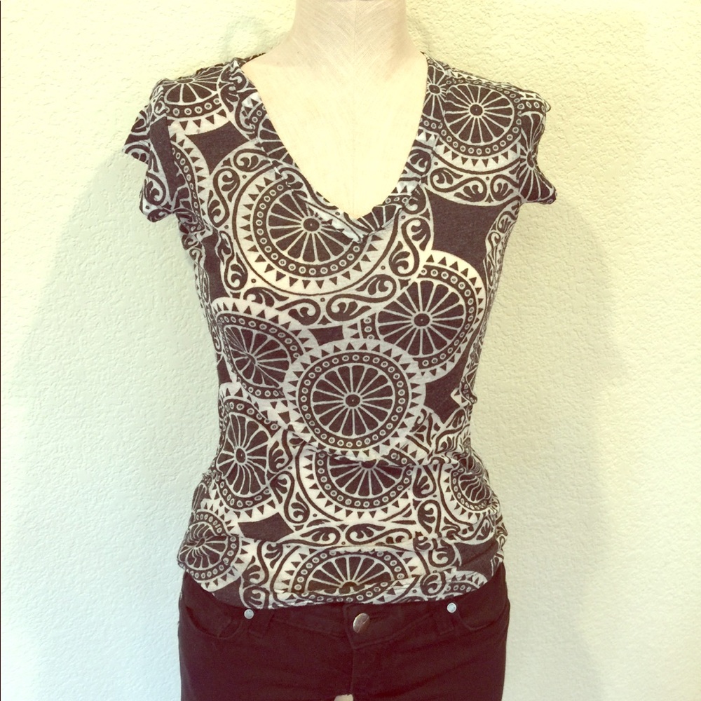 Patterned T-shirt