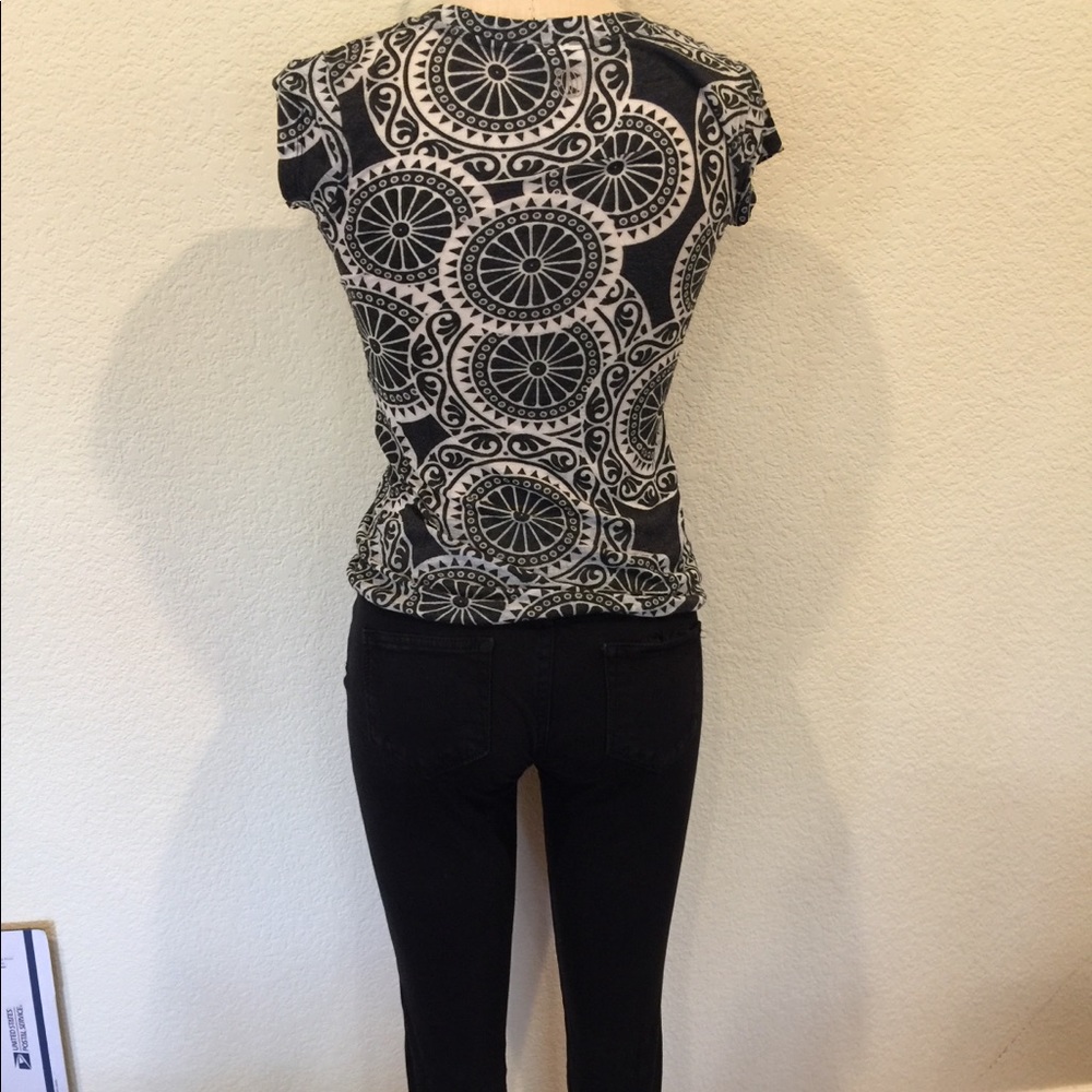 Patterned T-shirt - Picture 2 of 2