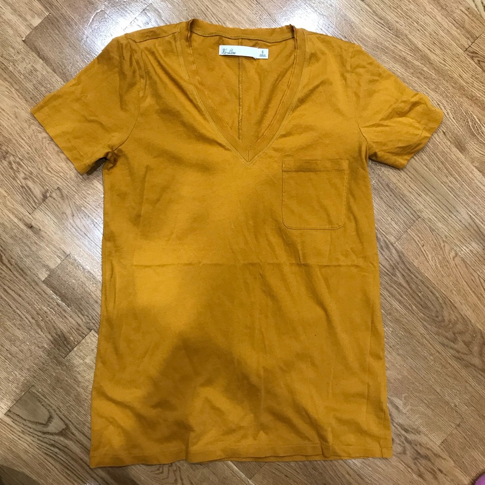 100% cotton v neck short sleeve tee