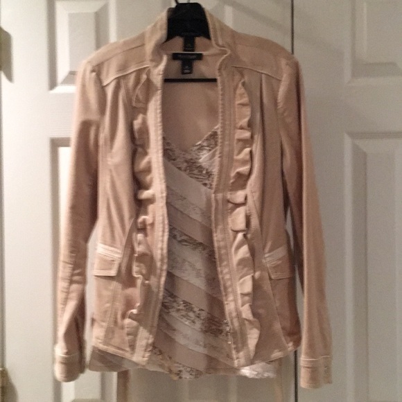 Blazer - Picture 3 of 3