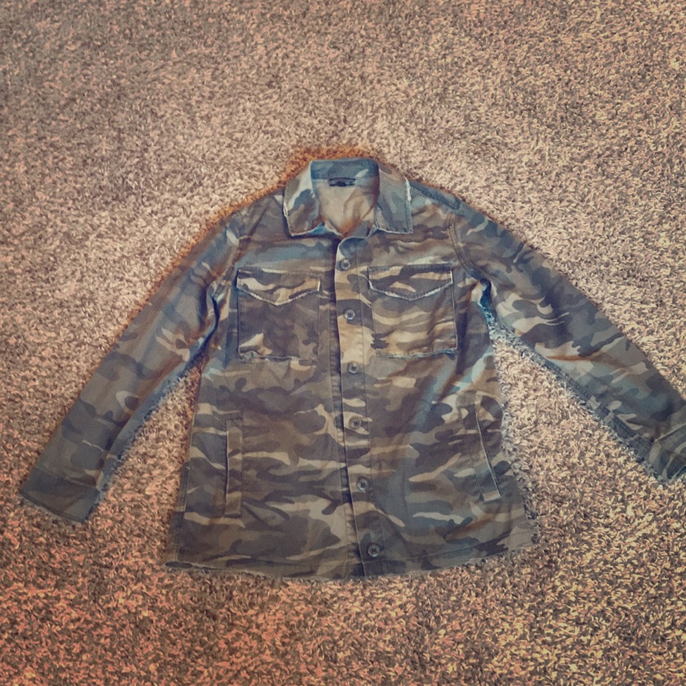 Camo jacket! Size 6.