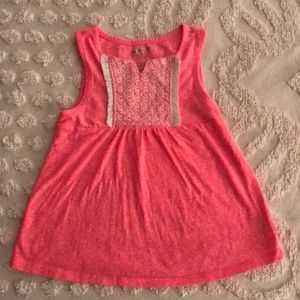 Girl’s Sleevless Top
