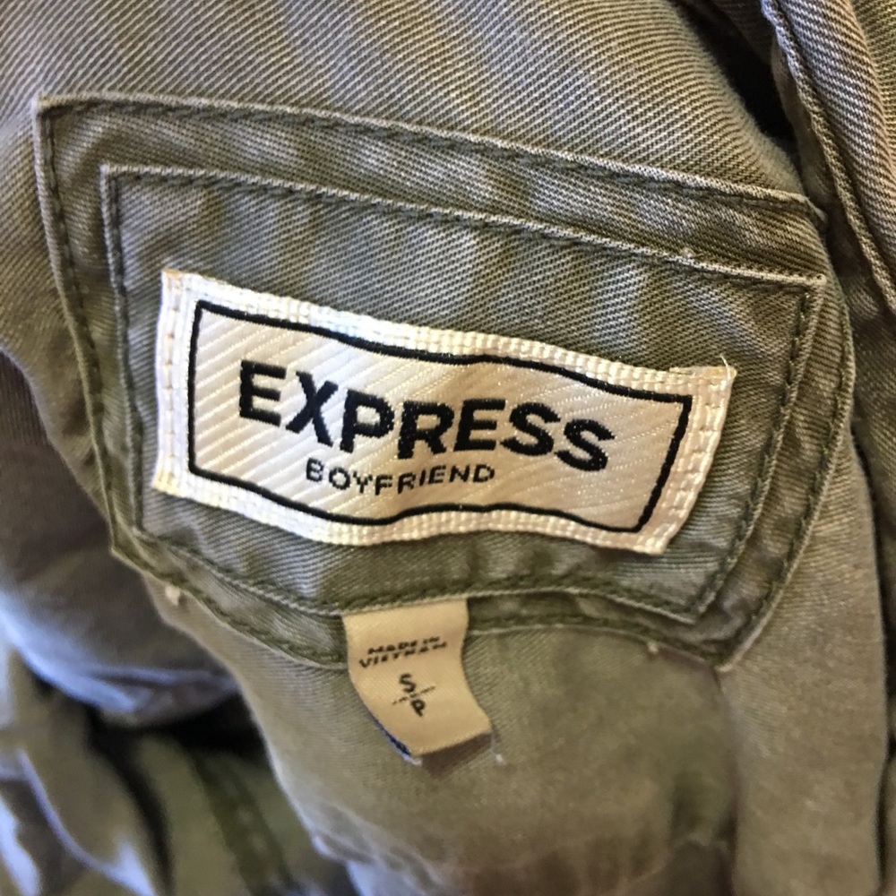 Express boyfriend blouse. Missing 1 button. Worn 1