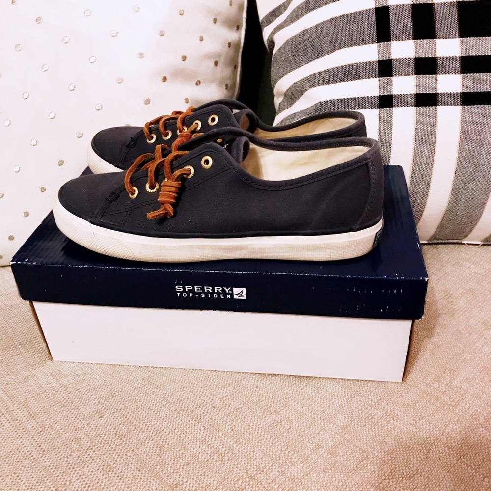 {SALE} Sperry Topsiders