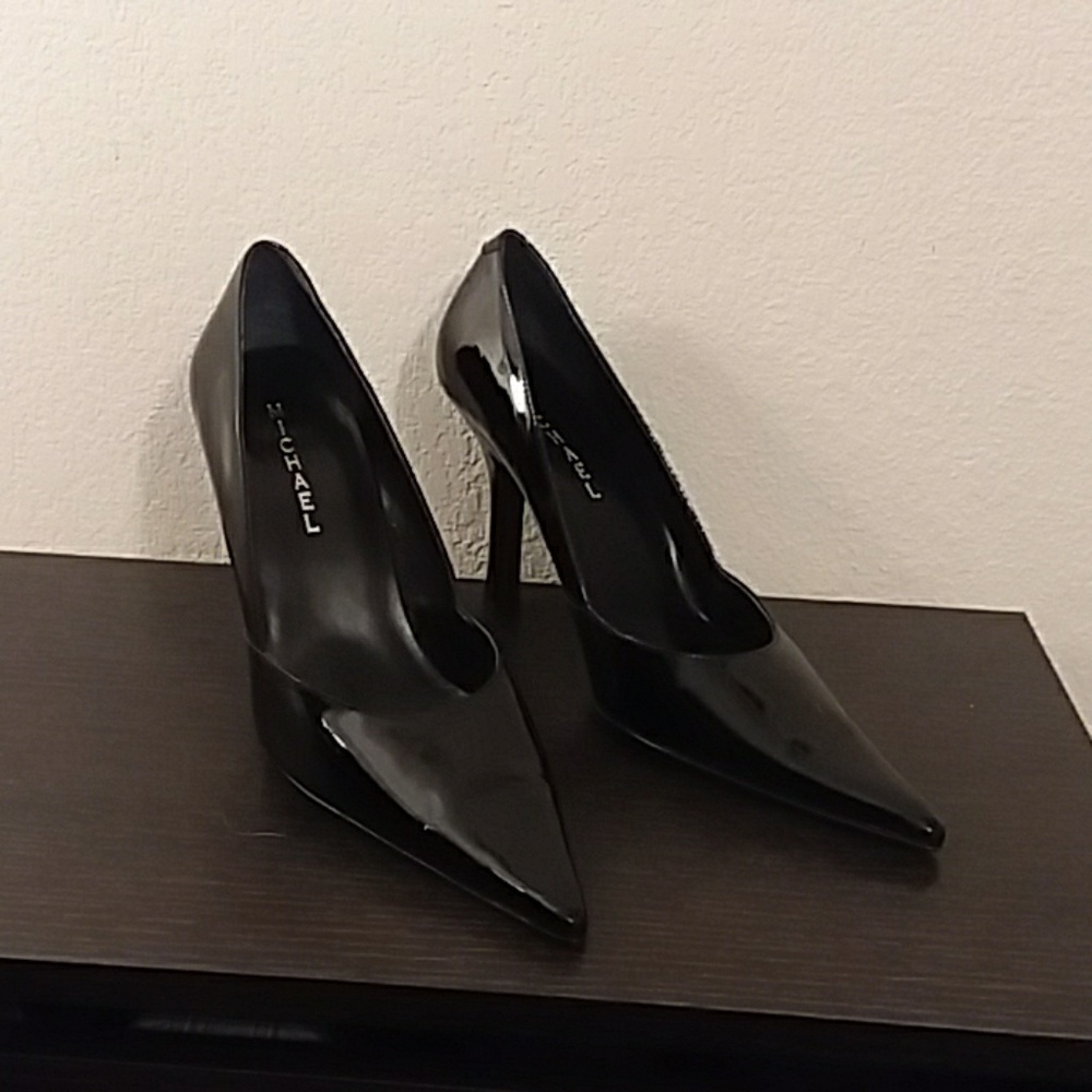 Michael size 8 1/2 heels!