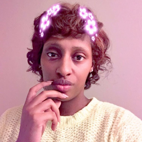 Meet your Posher, April - Picture 1 of 1